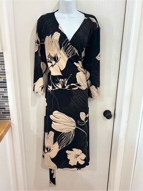Jones New York Black and Cream Floral Midi evening  Wrap Dress